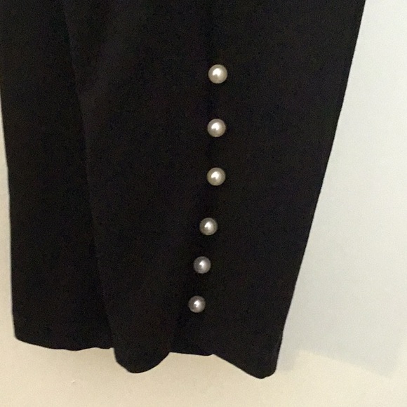 Beautiful leggings with pearl accent on the ankle - Picture 2 of 4